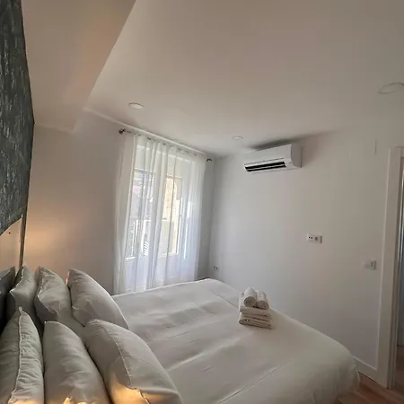 Vi Dos Junto A Plaza Mayor * Salamanca